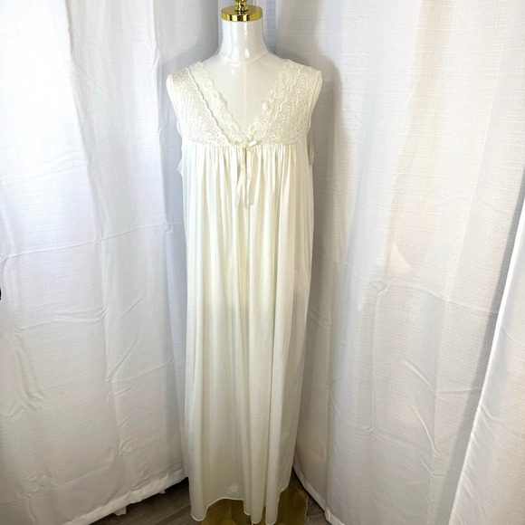 Vanity Fair Other - Vintage Vanity Fair White Satin Lace Maxi Length Nightgown USA Cottagecore Sz M